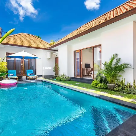 4-Bedroom Pool Villa Near Seminyak Center